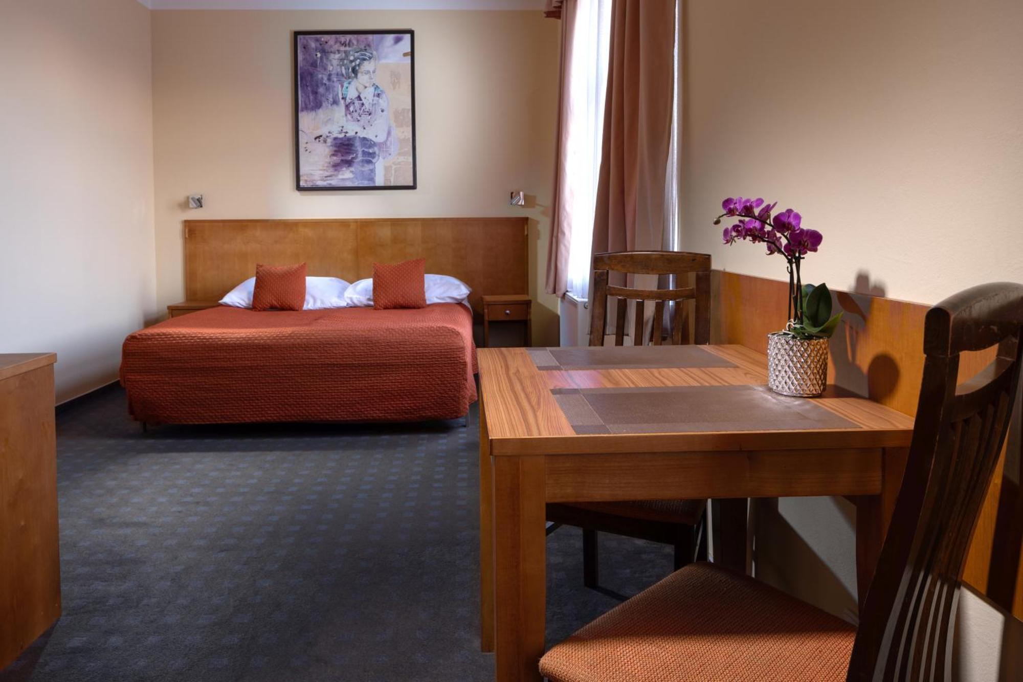 Anyday Hotel apartamentowy 3*